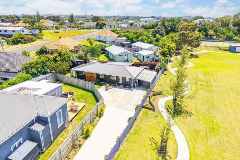 Photo of property in 74a Gonville Avenue, Gonville, Whanganui, 4501