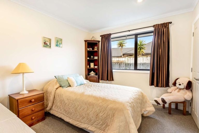 Photo of property in 11 Cleveland Heights, Kelvin Grove, Palmerston North, 4414