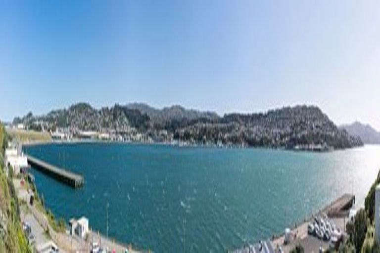 Photo of property in Shelley Bay Terraces, 3/61 Maupuia Road, Maupuia, Wellington, 6022