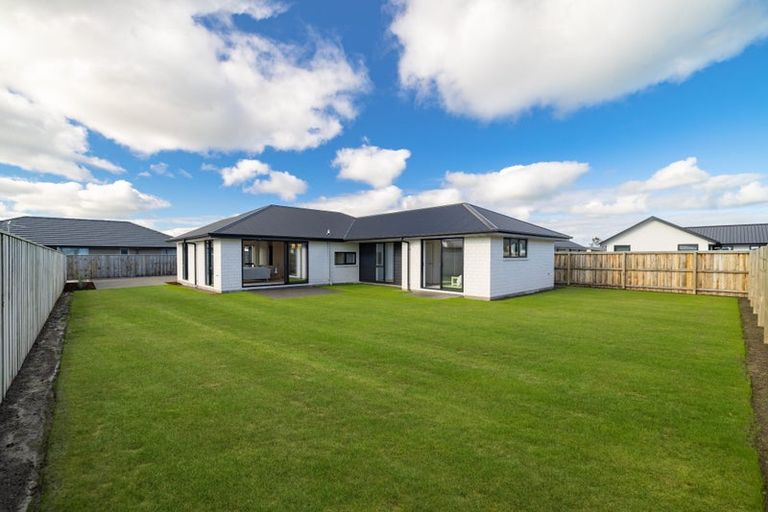 Photo of property in 9 Alex Place, Rolleston, 7614