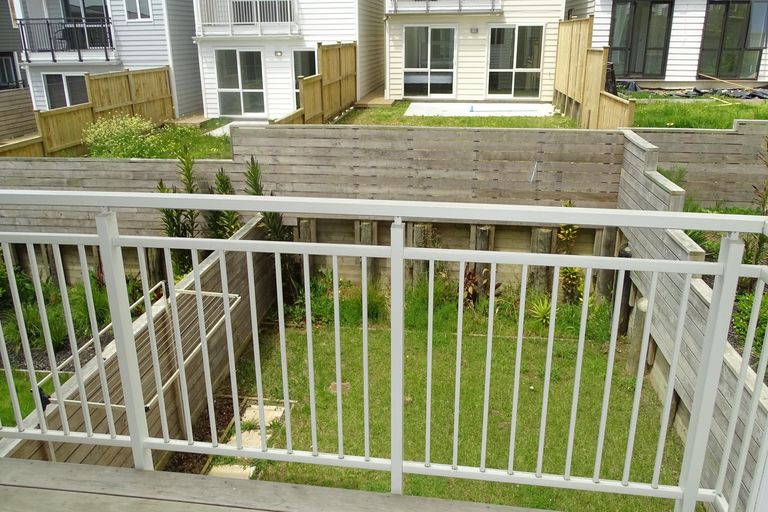 Photo of property in 28 Joseph Street, Flat Bush, Auckland, 2019