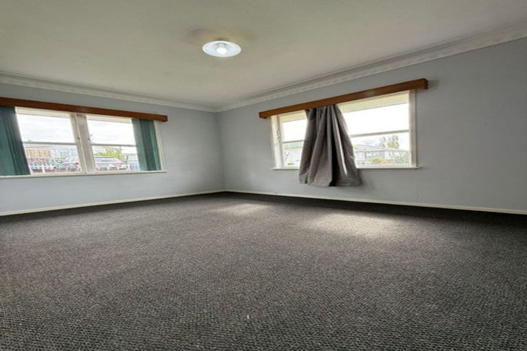 Photo of property in 60 Orams Road, Hillpark, Auckland, 2102