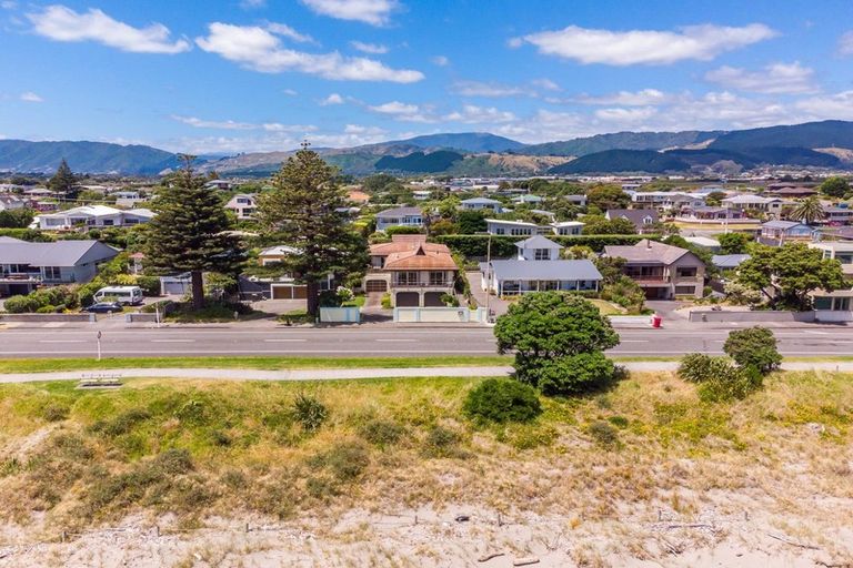 Photo of property in 80a Marine Parade, Paraparaumu Beach, Paraparaumu, 5032
