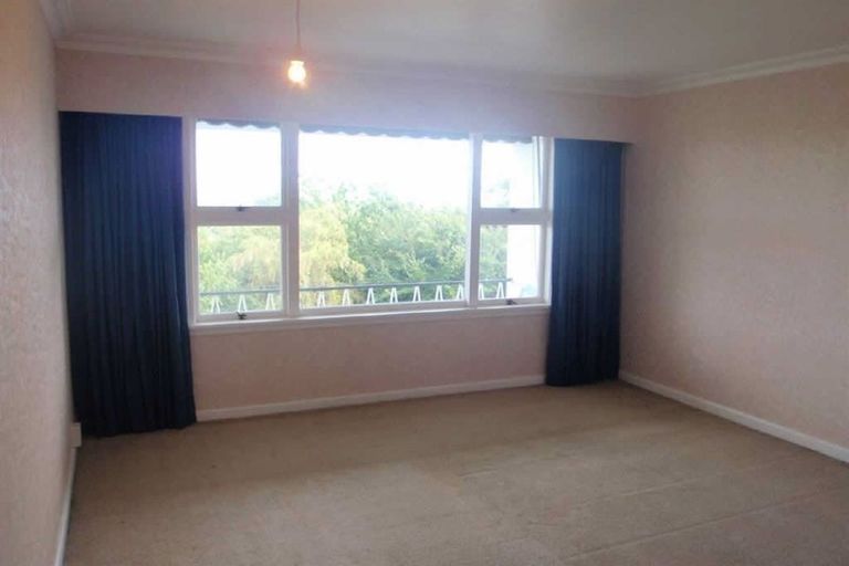 Photo of property in 15 Karitane Drive, Cashmere, Christchurch, 8022