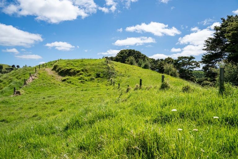 Photo of property in 278 Griffin Road, Maungaturoto, 0583