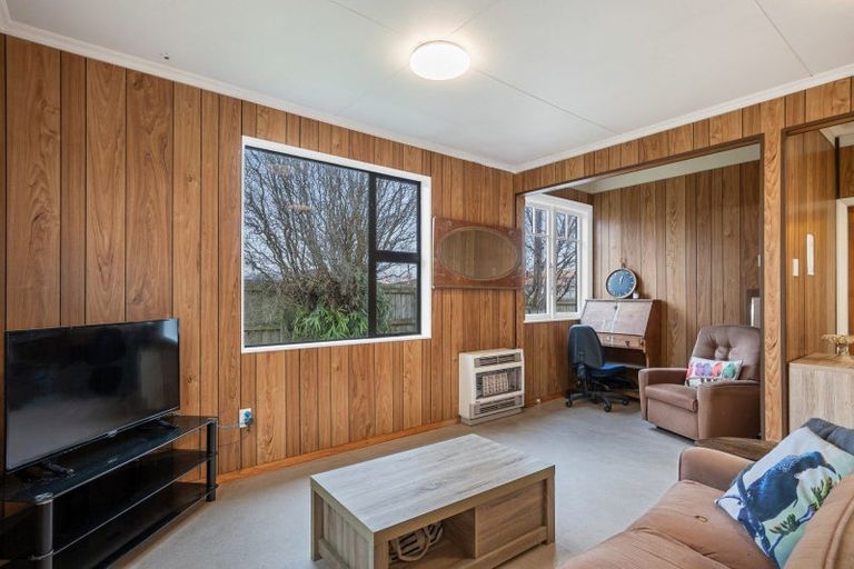 Photo of property in 24 Trafalgar Street, Levin, 5510