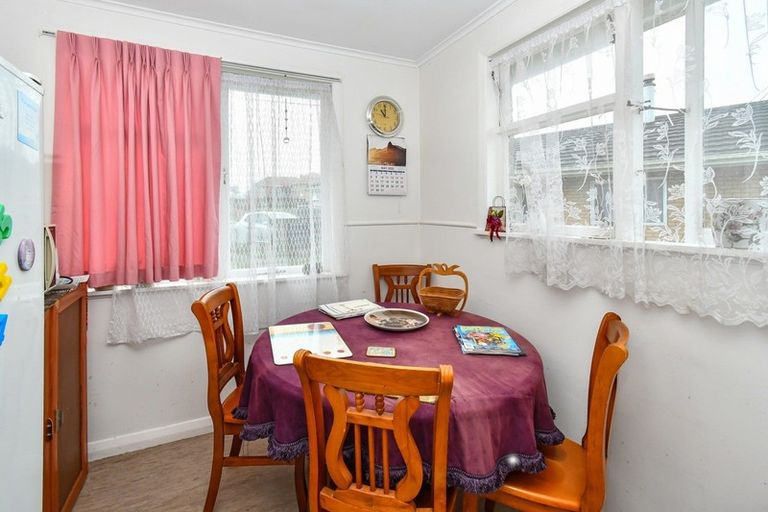 Photo of property in 11 Emere Place, Meremere, Mercer, 2474