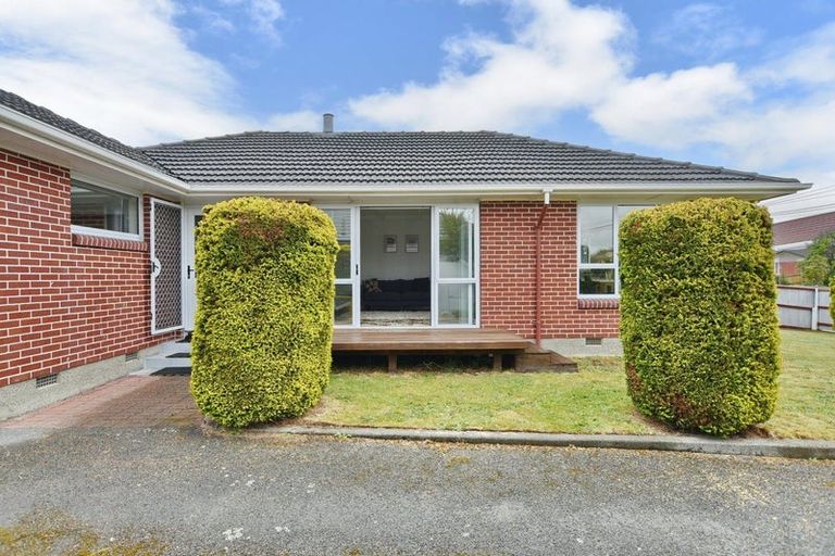 Photo of property in 91 Kendal Avenue, Burnside, Christchurch, 8053