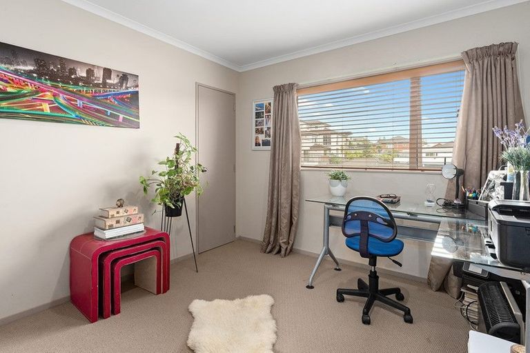 Photo of property in 15 Quail Drive, Albany Heights, Auckland, 0632