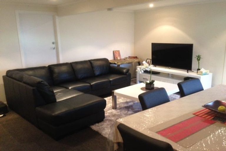 Photo of property in 139 Luckens Road, West Harbour, Auckland, 0618