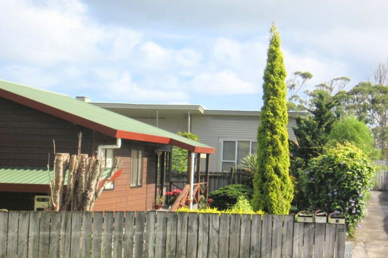 Photo of property in 1/25 Captain Scott Road, Glen Eden, Auckland, 0602