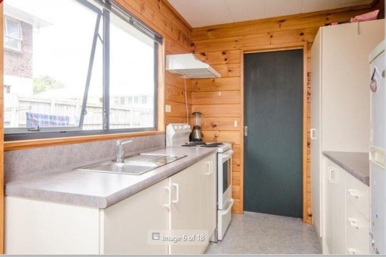 Photo of property in 42a Rimu Street, New Lynn, Auckland, 0600