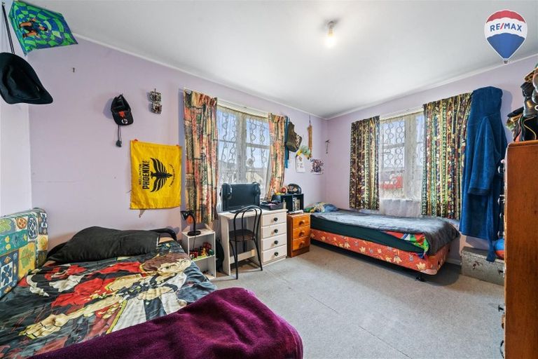 Photo of property in 37 Wilkie Crescent, Naenae, Lower Hutt, 5011
