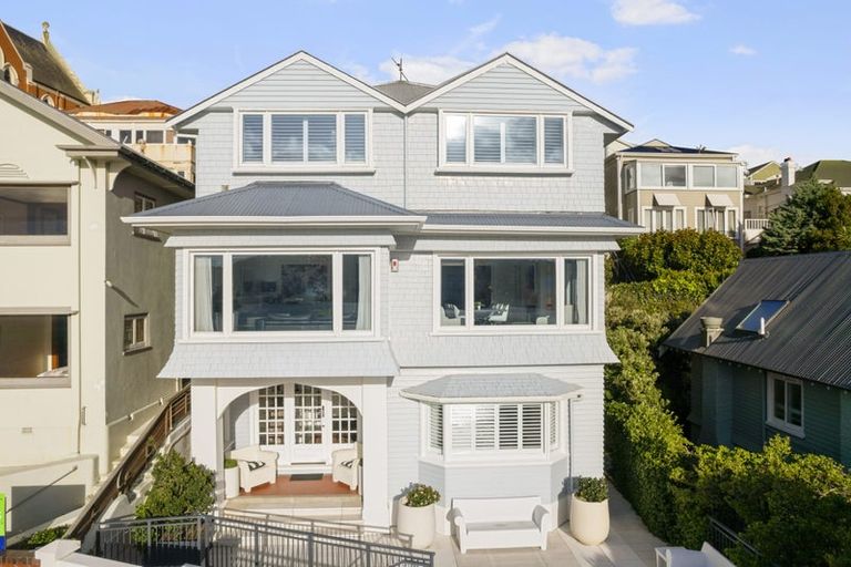 Photo of property in 44 Mcfarlane Street, Mount Victoria, Wellington, 6011