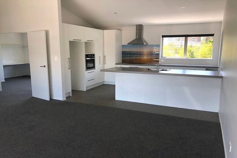 Photo of property in 1321 Papamoa Beach Road, Papamoa Beach, Papamoa, 3118