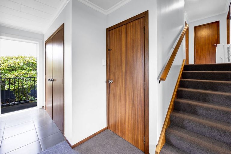 Photo of property in 18 Oberon Street, Stratford, 4332