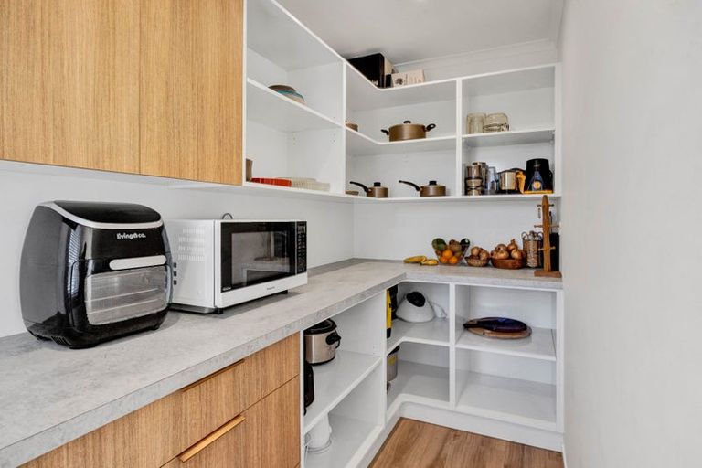 Photo of property in 284 Frankley Road, Ferndale, New Plymouth, 4310