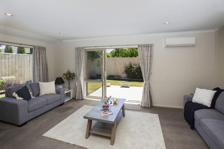 Photo of property in 3 Reeves Road, Rangiora, 7400