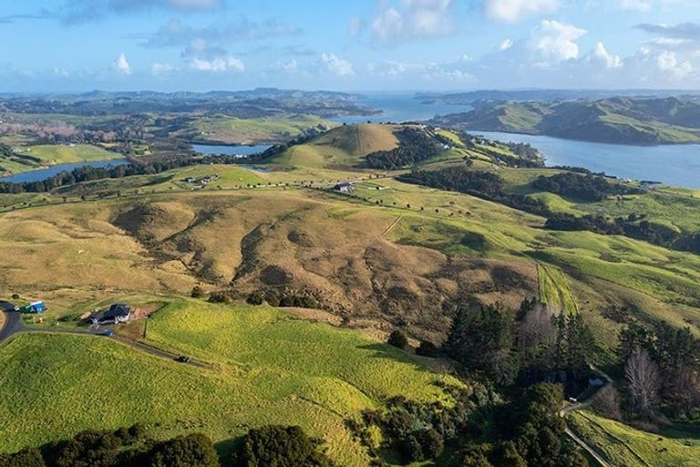 Photo of property in 5 Blue Heron Way, Kaiwaka, 0573