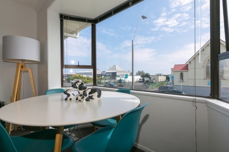 Photo of property in 506 Devon Street East, Strandon, New Plymouth, 4312