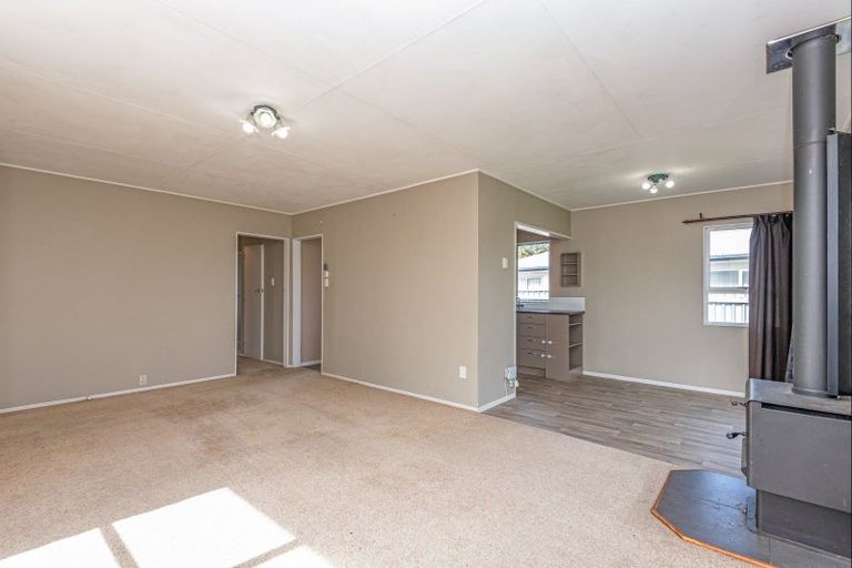 Photo of property in 40 Geraldine Crescent, Cloverlea, Palmerston North, 4412