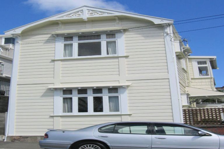 Photo of property in 4 Finlay Terrace, Mount Cook, Wellington, 6021