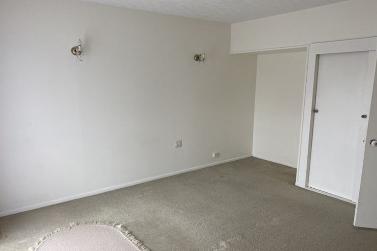 Photo of property in 1/50 Kilmarnock Street, Riccarton, Christchurch, 8011