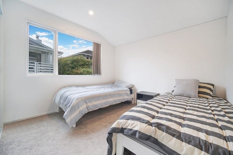 Photo of property in 33a Riverhills Avenue, Pakuranga Heights, Auckland, 2010