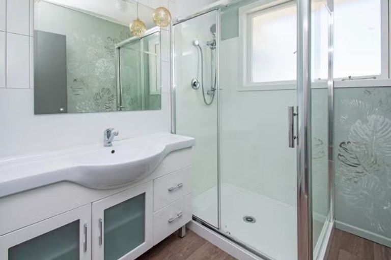 Photo of property in 50 Watts Road, Manurewa, Auckland, 2102