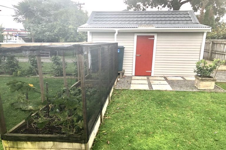 Photo of property in 199 Main Street, Greytown, 5712