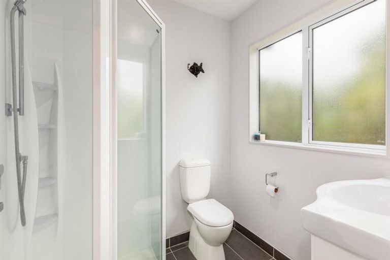 Photo of property in 42d James Cook Drive, Whitby, Porirua, 5024