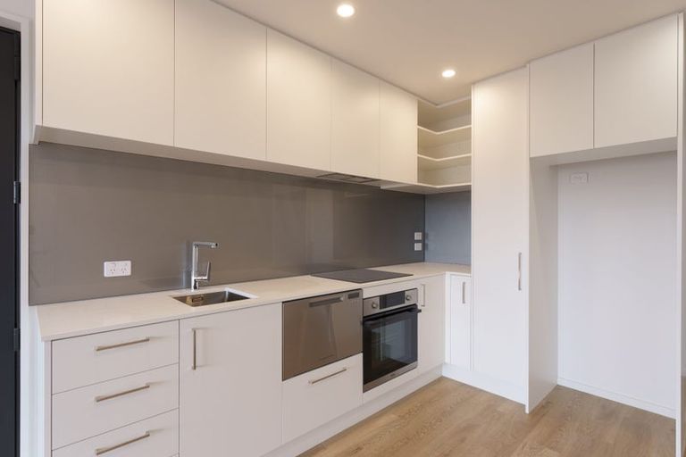 Photo of property in 10/55 Marshland Road, Shirley, Christchurch, 8061