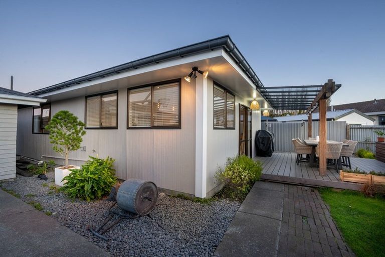 Photo of property in 9 Stacey Place, Woolston, Christchurch, 8062