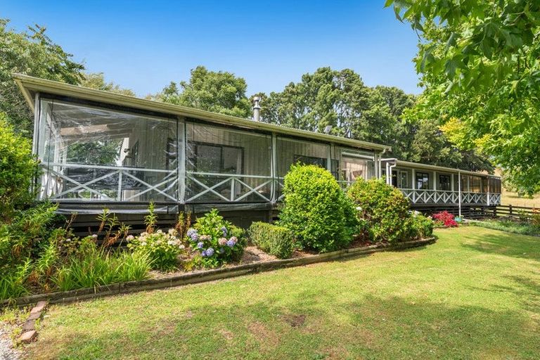 Photo of property in 414 Kaipara Coast Highway, Helensville, Kaukapakapa, 0871
