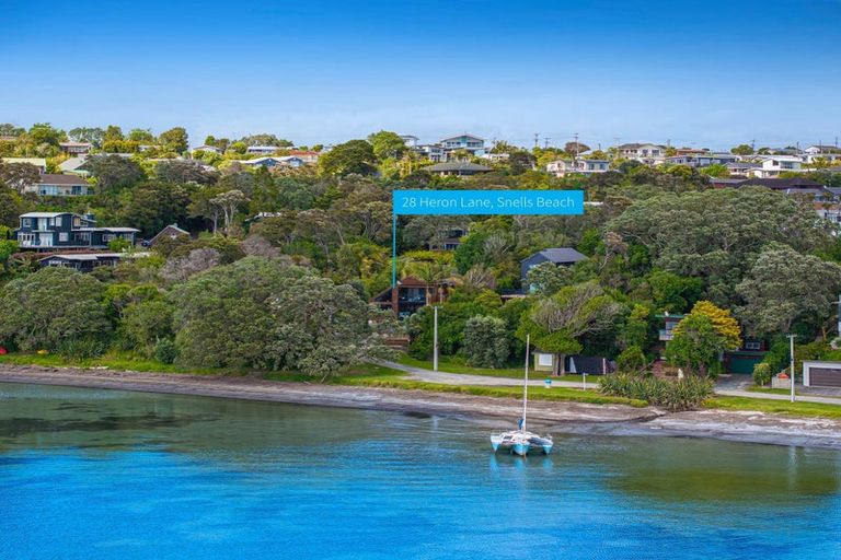 Photo of property in 12 Hibiscus Avenue, Snells Beach, 0920
