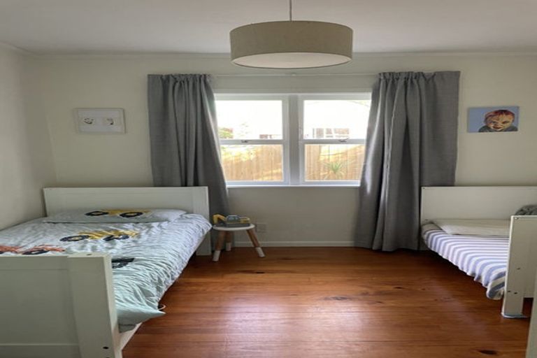 Photo of property in 1/67c Salisbury Road, Birkdale, Auckland, 0626