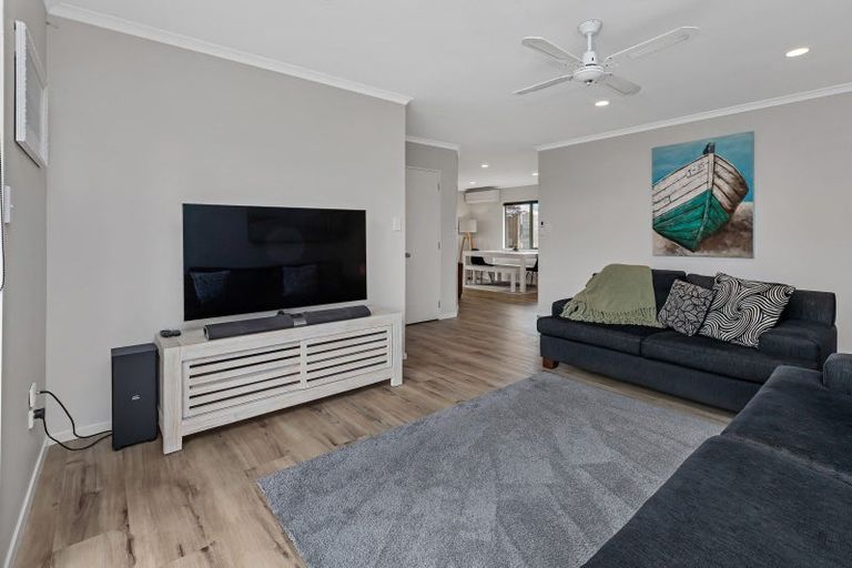 Photo of property in 130 Bream Bay Drive, Ruakaka, 0116