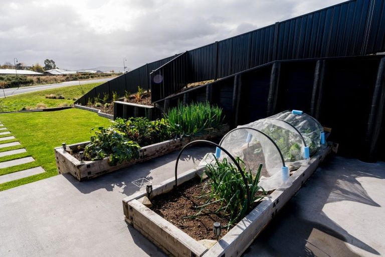 Photo of property in 61 Heathfield Drive, Mosgiel, 9024