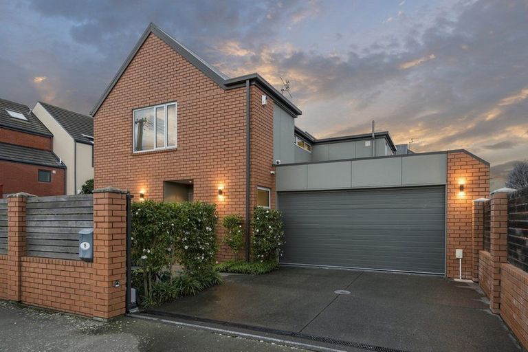 Photo of property in 16 Gracefield Avenue, Christchurch Central, Christchurch, 8013