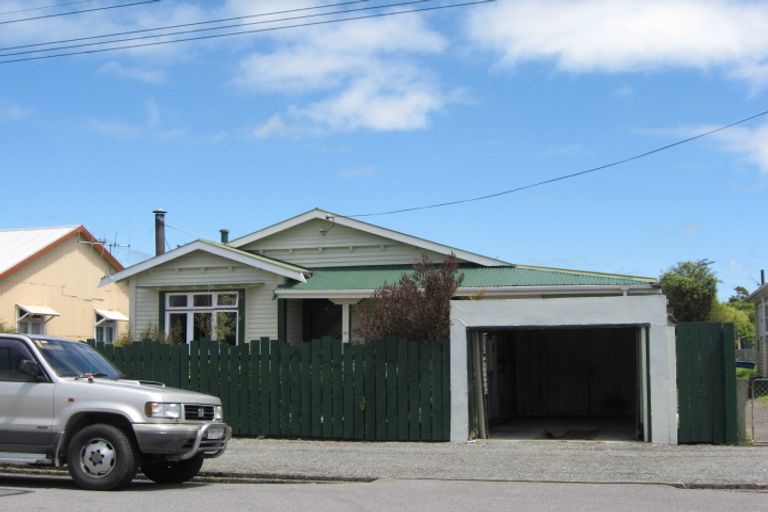 Photo of property in 34 Derby Street, Westport, 7825
