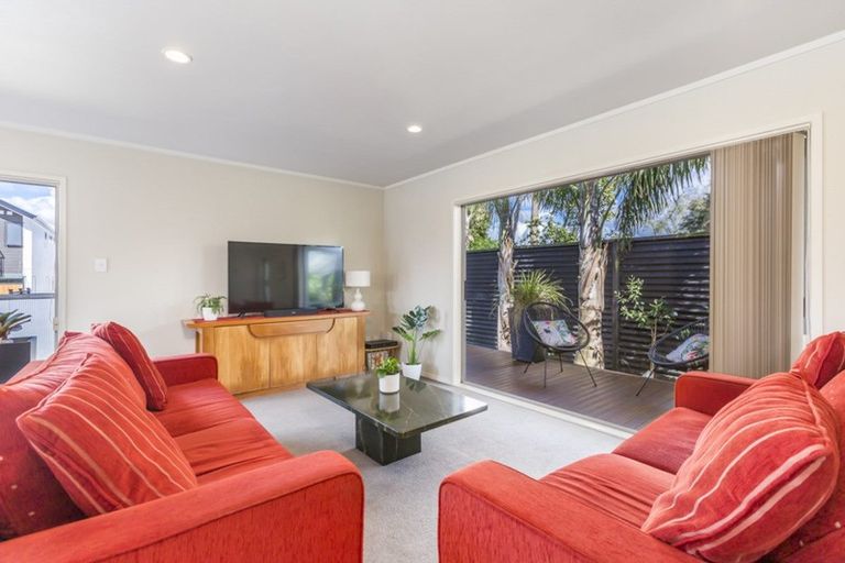 Photo of property in 1 Montmere Avenue, Te Atatu Peninsula, Auckland, 0610