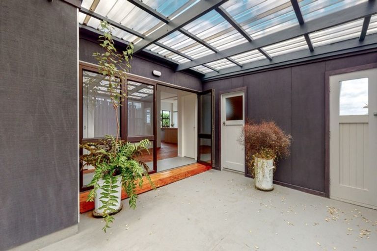 Photo of property in 4 The Parade, Paekakariki, 5034