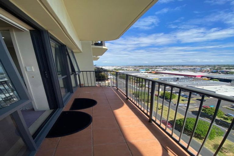 Photo of property in 11c/18 Ronwood Avenue, Manukau, Auckland, 2104