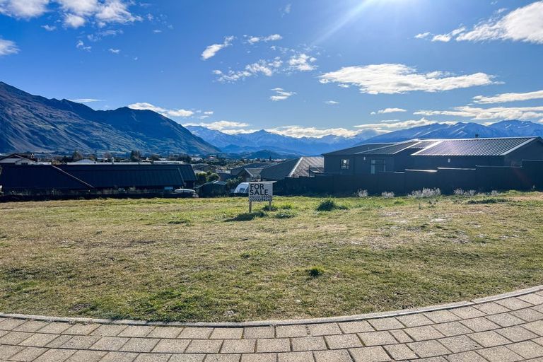 Photo of property in 13 Mcleod Avenue, Wanaka, 9305