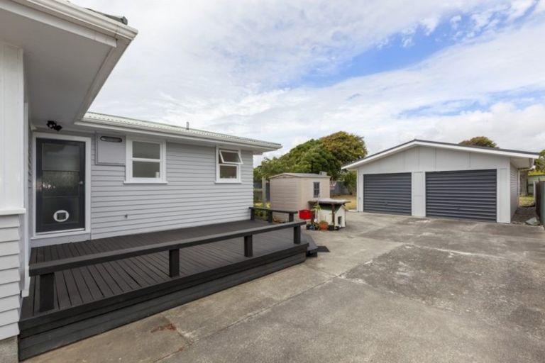 Photo of property in 22 Rangiatea Street, Paraparaumu Beach, Paraparaumu, 5032