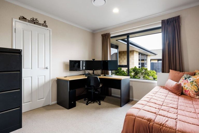 Photo of property in 50 Palliser Drive, Huntington, Hamilton, 3210