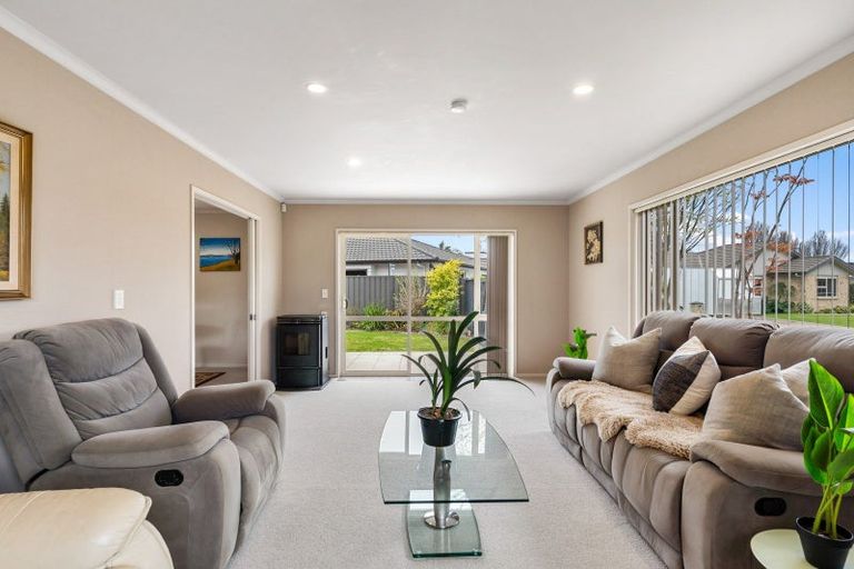 Photo of property in 8 Cape Place, Poraiti, Napier, 4112