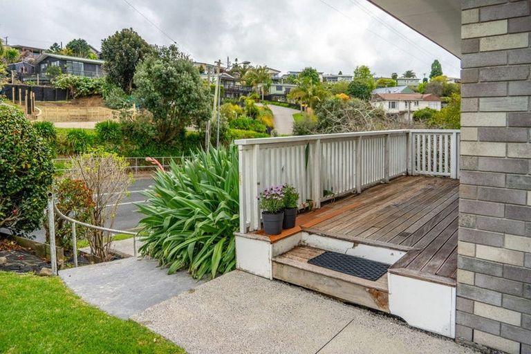 Photo of property in 27c Omokoroa Road, Omokoroa, 3114