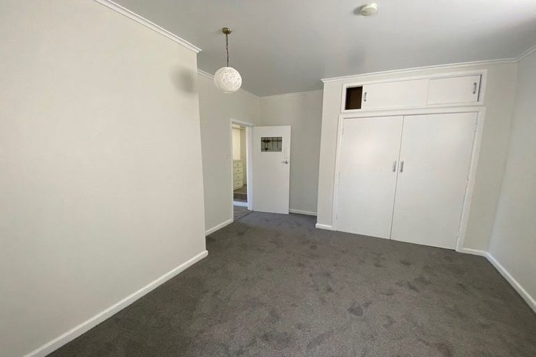 Photo of property in 28 Shakespeare Road, Bluff Hill, Napier, 4110