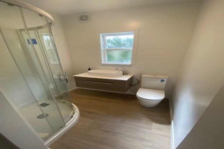 Photo of property in 31 Melrose Road, Island Bay, Wellington, 6023